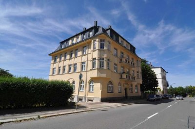 Schöne, helle 3 Zimmer Wohnung im 3. OG - Bad mit Fenster- Einbauküche