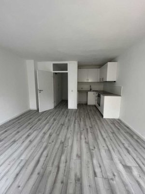 1-Zimmer-Wohnung mit Balkon und EBK in Bad