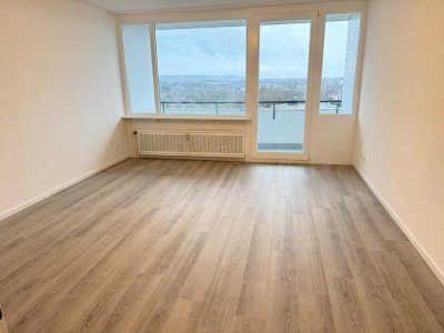 * SINGLEWOHNUNG * Balkon * LAMINAT * frisch renoviert * NUR FÜR 1 PERSON * BETZENBERG *