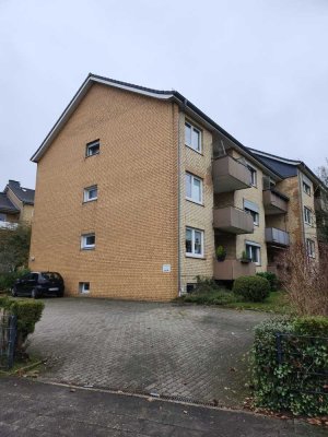 Gatermann Immobilien: Große 2-Zimmer-Wohnung mit Balkon in Itzehoe - Sude-West