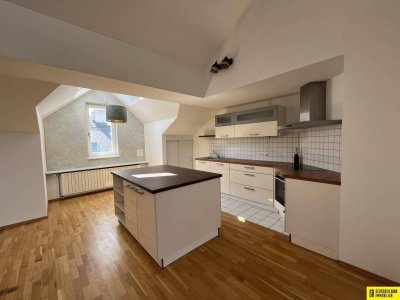 exklusive Dachgeschosswohnung im Herzen von Baden