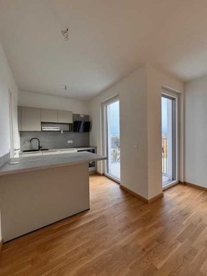 * Über den Wolken * 6. OG * 2 Zimmer * Süd-Balkon * NEUBAU * EBK* bezugsfertig ab 04/25 **