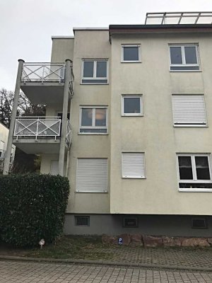 Schöne 2-Zimmer-Wohnung mit West-Balkon und Blick in die Rheinebene