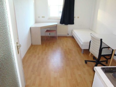 Möblierte 1-Zi.-Wohnung mit Kleinküche, Wfl. ca. 18 m²