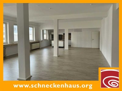 Großzügiges Wohnen im ehemaligen Yoga-Studio!  Ca. 165 m²...