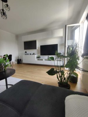 Sanierte 3 Zimmer Wohnung mit Videosprechanlage