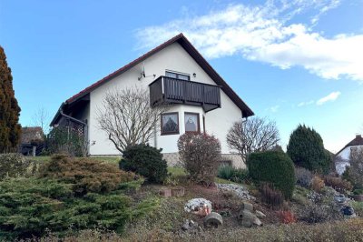 Schönes EFH, 7 Zi., 216 m² Wfl. mit Balkon und Terrasse in Brahmenau zu verkaufen