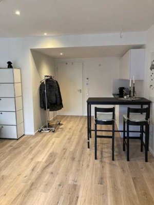 Exklusives, geräumiges 1-Zimmer-Appartement mit Balkon nahe Nauwieser Viertel - Neubau