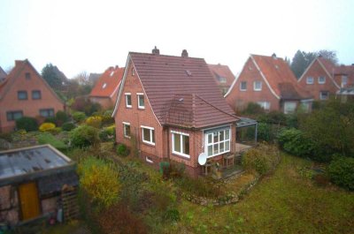 CHARMANTES EINFAMILIENHAUS IN RUHIGER LAGE VON STADE