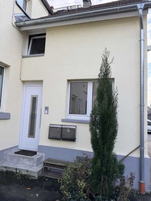 Schnucklige -schöne-frisch- 2-ZKB Wohnung in Wi-Schierstein