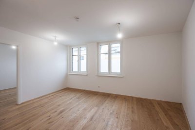 ++Der Platzhirsch++ Fantastischer 2 Zimmer Erdgeschoss Erstbezug mit 21 m2 Terrasse auf dem Dach!