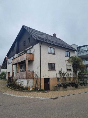 Großzügiges 2-Familienhaus mit 2 Einbauküchen und Garage in ruhiger Ortslage