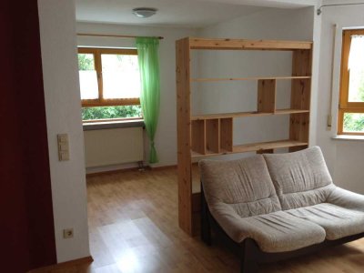 Gepflegte 2,5-Zimmer-Erdgeschosswohnung mit sonniger Terrasse TBB-Hochhausen