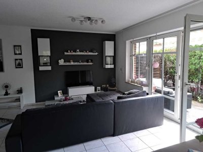 Schöne helle 3 Zimmer, Küche, Bad Wohnung mit Terrasse in Puderbach, ca. 90qm. Nichtraucherwohnung.