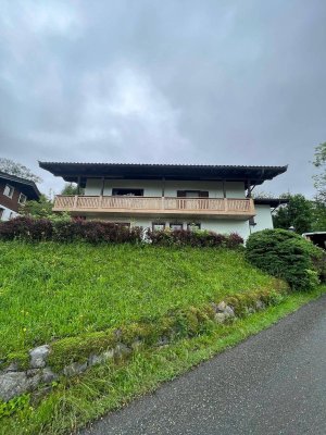 Einfamilienhaus mit sechs Zimmern und EBK in Sankt Johann in Tirol