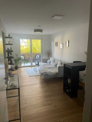 Moderne, helle 2-Zimmer-Wohnung mit Einbauküche in Traunstein