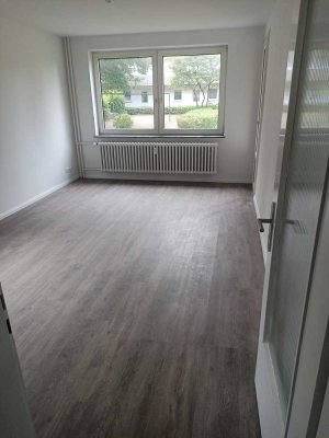 Moderne 2,5-Zimmer-Wohnung in Heide – Erstbezug nach Kernsanierung, sofort verfügbar!