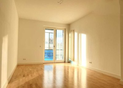 3-Raum-Wohnung mit Wintergarten, Balkon & EBK in Stadtfeld Ost