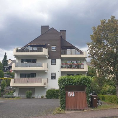 Für KAPITALANLEGER oder EIGENNUTZER -  Gemütliche 2-ZIMMER DACHWOHNUNG mit BALKON...