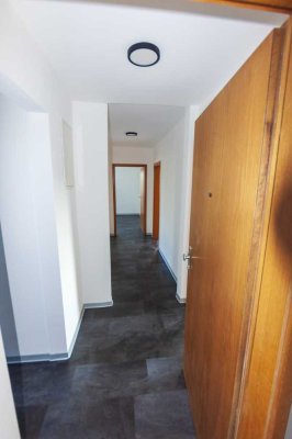 helle 3 Zimmer Wohnung 79 m2 Zuffenhausen Stuttgart - generalsaniert