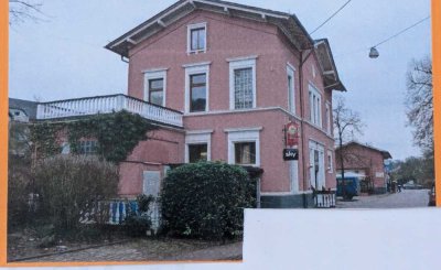 Geräumiges, preiswertes und modernisiertes 12-Raum-Mehrfamilienhaus in Runkel