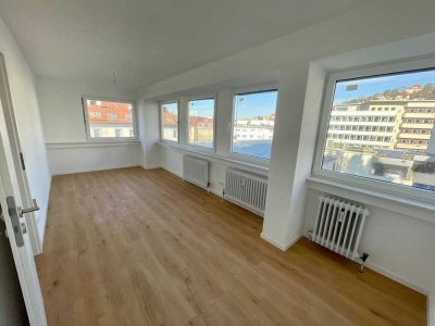 Kernsanierte 2-Zimmer Wohnung mit Blick im Zentrum