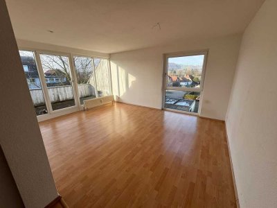 Schöne 3-Zimmer-Wohnung mit Balkon in Hameln !