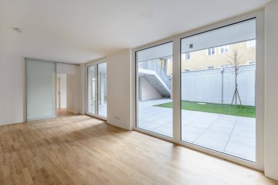 Geräumige 5-Zimmer Wohnung mit Garten und Terrasse in zentraler Lage