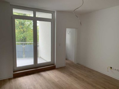 Exklusive Erstvermietung: 2- Zimmer Wohnung in Modernisiertes MFH  in Top-Lage von Dortmund-Mengede