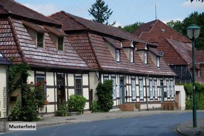 2-Familienhaus mit Doppelgarage