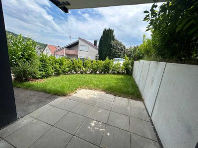 Moderne und gemütliche Erdgeschoß-Wohnung mit kleinem Garten