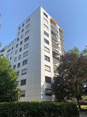 Hochwertige Wohnung mit 3 Zimmer und Balkon in Saarbrücken