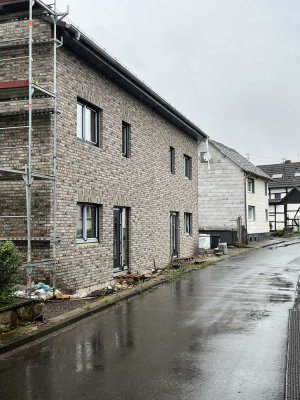 ERSTBEZUG Maisonette Wohnung in Kall Scheven in Bahnhofsnähe