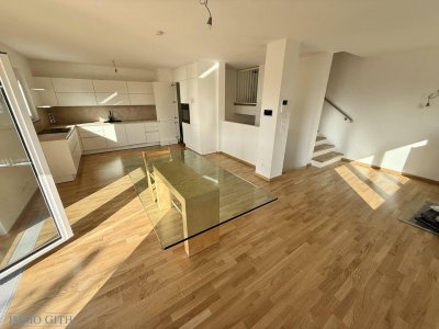 ERSTBEZUG NACH KOMPLETTSANIERUNG! TRAUMHAFTE, SEHR RUHIGE 4-ZIMMER-MAISONETTE MIT TERRASSE UND FERNBLICK IN HERNALSER BESTLAGE ZU KAUFEN!