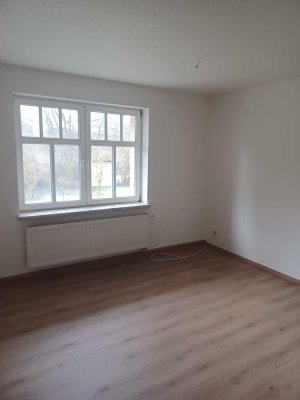 neu renovierte 2-Raum Wohnung