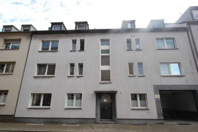 Duisburg - Meiderich, schöne Dachgeschoßwohnung mit Küche und Waschmaschine