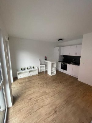 Wunderschöne 2-Zimmer-Neubauwohnung mit Einbauküche und Einstellplatz in Hannover  zu vermieten !!!