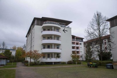 Sehr schöne, gut ausgestattete Wohnung mit Balkon