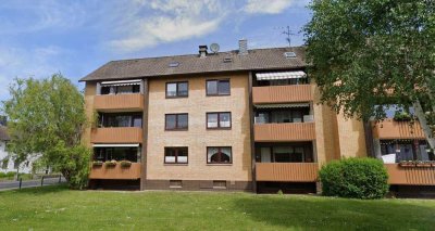 RESERVIERT - Vollständig renovierte 4-Zimmer-Wohnung mit Südbalkon in Stadthagen - OPEN HOUSE -