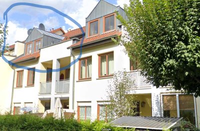 2,5 Zimmer DG Wohnung mit Balkon