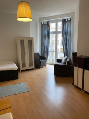 Very nice Apartment in the center of Prenzlauerberg-Helmut Platz