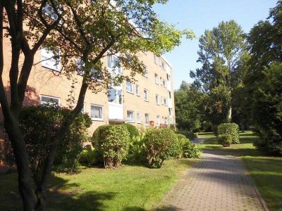 Helle Wohnung mit Balkon!