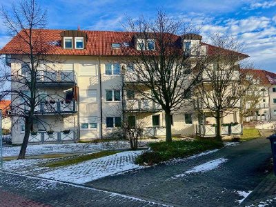 HELLE 3-RAUM WOHNUNG MIT BALKON IN RUHIGER WOHNPARKANLAGE