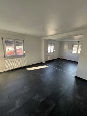 Ansprechende 5-Zimmer-Maisonette-Wohnung mit Dachterrasse in Ubstadt-Weiher