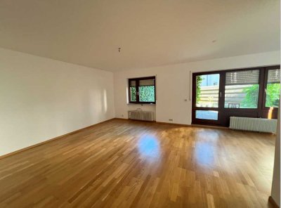 helle Maisonette-Wohnung mit Garten in ruhiger Lage