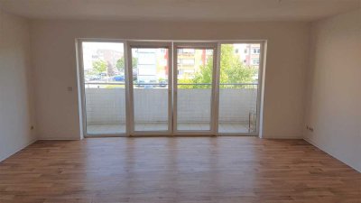 ⭐Schöne helle Wohnung mit Balkon unweit MHB und Klinikum