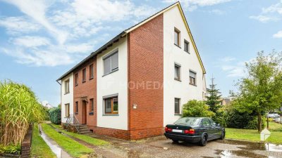 Erdgeschosswohnung mit großzügiger Aufteilung, Terrasse, Garten, EBK und Garage in Delmenhorst