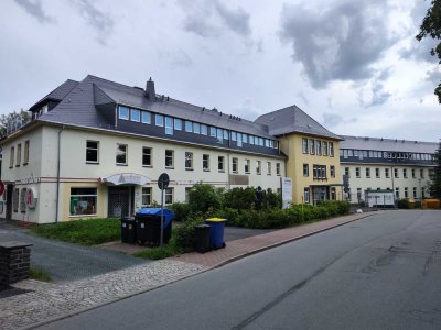 Neubezug lichtdurchflutete, barrierefreie 2-Zimmer-Wohnung auf dem Zeller Berg