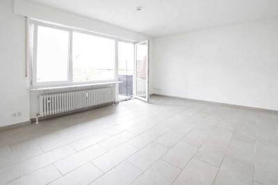 Top-Angebot!  Sanierte 3-Zi.-ETW mit Balkon und Garage in Innenstadtlage