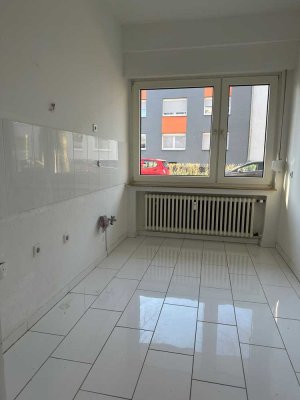 Wohnung, 53 m² Wfl, 2 Zi., Küche , Diele, Bad.